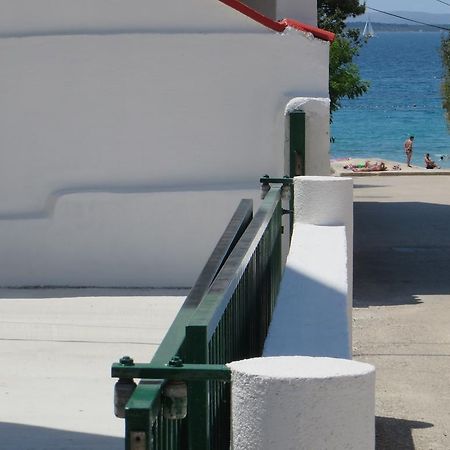 Apartments Luka Pakoštane Exteriör bild