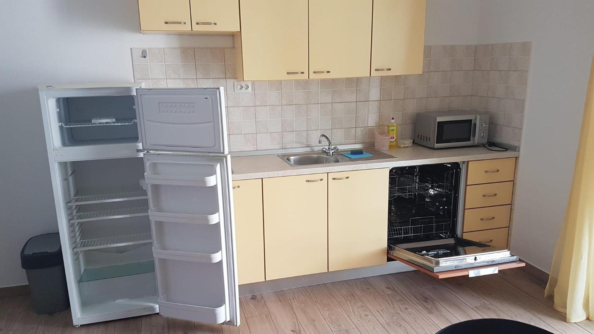 Apartments Luka Pakoštane Exteriör bild