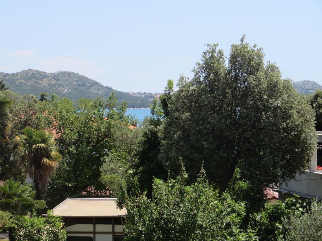 Apartments Luka Pakoštane Exteriör bild